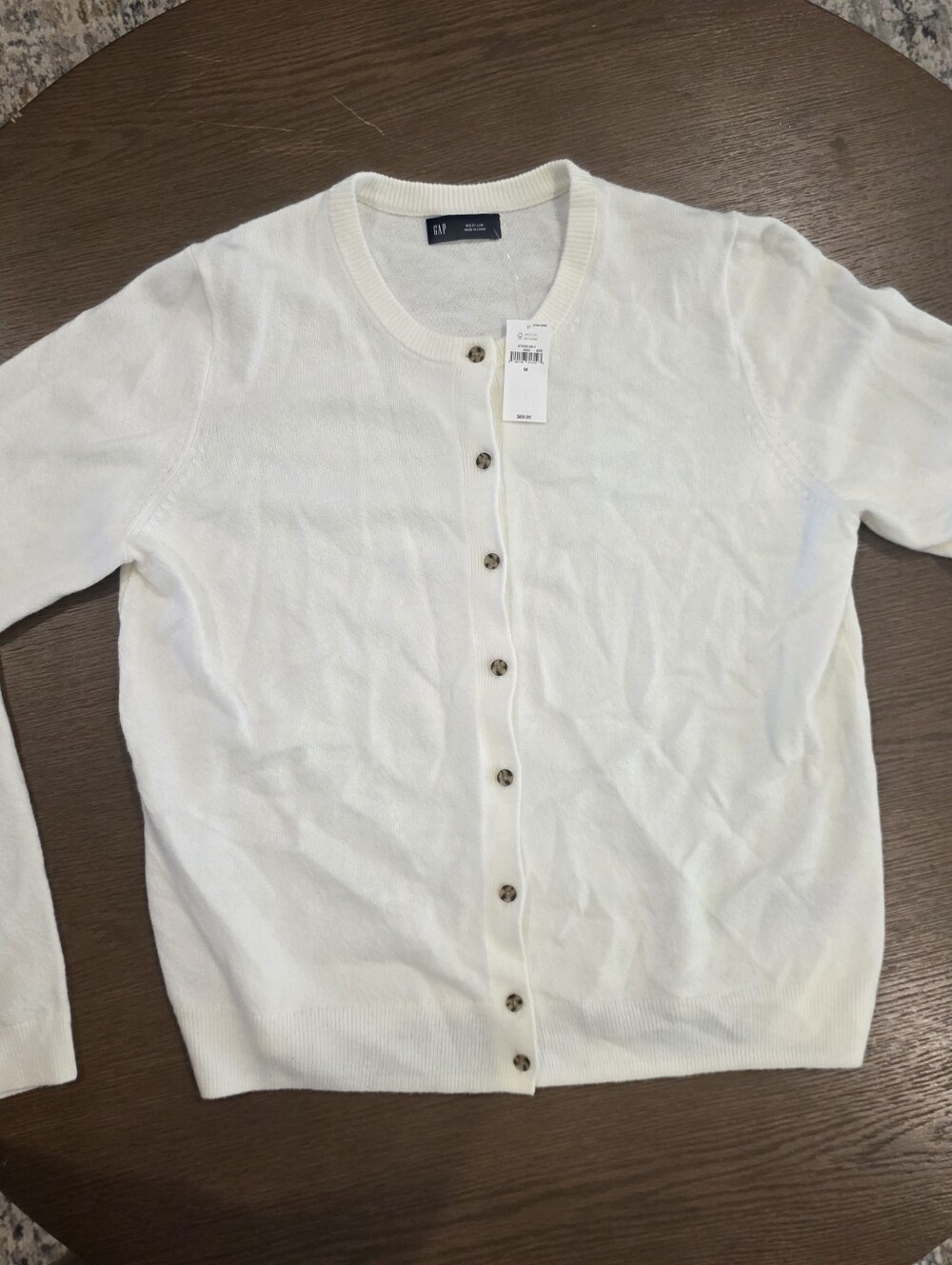 NWT GAP Classic Crewneck Button Cardigan Sweater Ivory Off White (Medium)